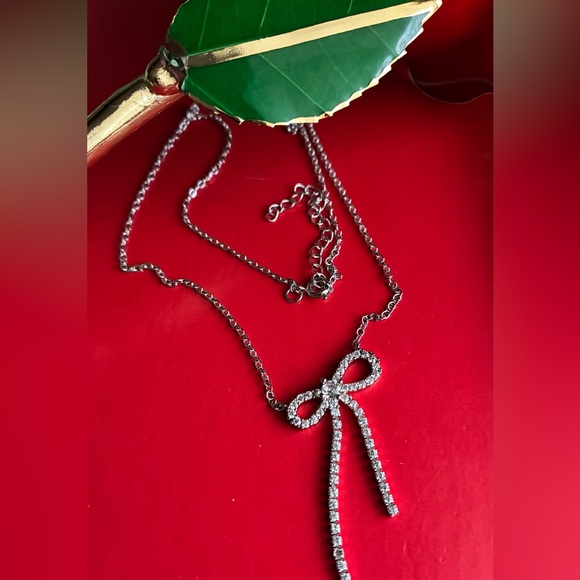 stela Rose Jewelry - Silver Bow Necklace